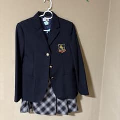 女の子フォーマルスーツ150センチ