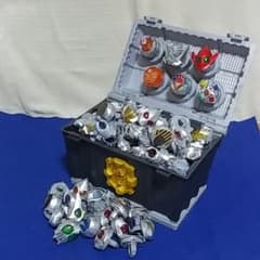 ウィザードリング約100個と　ボックス ウィザードリング約100個と ボックス - メルカリ