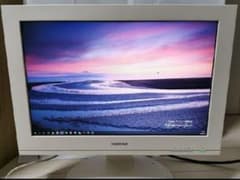 当時200万円　TOSHIBA 22インチ　4K WQUXGAフルHD モニタ 当時200万円 TOSHIBA 22インチ 4K WQUXGAフルHD モニタ - メルカリ