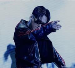 miumiu GLIMPSE ロゴ サングラス 登坂広臣 着用 MIU MIU サングラス 黒 登坂広臣着用モデル - メルカリ