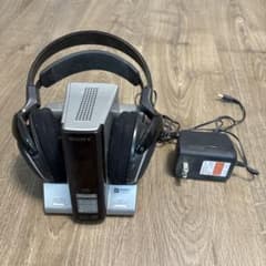 SONY ワイヤレスヘッドホン 充電スタンド付き - メルカリ