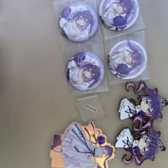 ホロライブ一番くじ 常闇トワ 缶バッジ キーホルダー アクリルスタンドのサムネイル