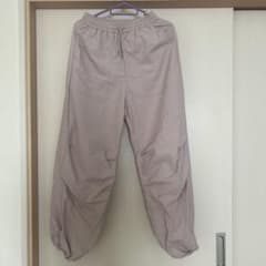 薄いピンクのシャカシャカパンツのサムネイル