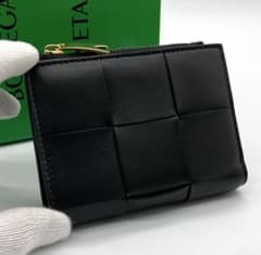 389✨極美品✨ボッテガヴェネタ 折り財布 イントレチャート カセット ブラック 極美品⭐️ボッテガヴェネタ【カセット】2つ折り財布 ブラック