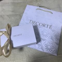 コスメデコルテ ショッパー 紙袋 箱 ラッピング COSME DECORTEのサムネイル