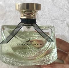 Mon Jasmine NOIR 香水 BVLGARIのサムネイル