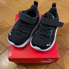 PUMA  ベビーシューズ　ベビースニーカー　12cmのサムネイル