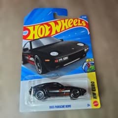ホットウィール1983 Porche 928sのサムネイル