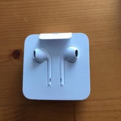 iPhone8 純正イヤホンのサムネイル