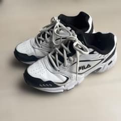 FILA スニーカー ホワイト×ブラック レディース