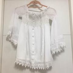 オフショルダー トップスのサムネイル
