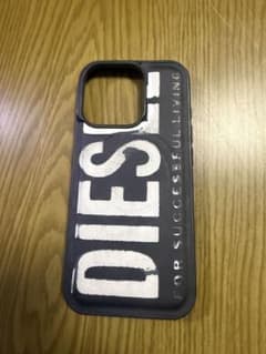 dieselスマホケースiPhone16Pro 箱付きのサムネイル