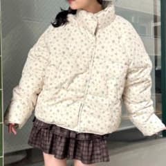 Loueme フラワーショートパデットジャケット ライトブルー - メルカリ