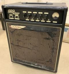 Ashdown 220 Touring ベースアンプ - メルカリ