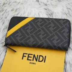 極美品 FENDI フェンディ 長財布 ズッカ柄 FFロゴ ブラック 即完売