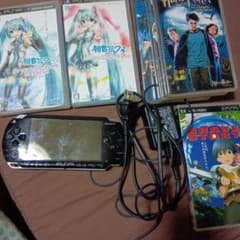 PSP本体とゲームソフト2本セット映画4本セット - メルカリ