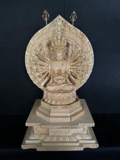 総檜材 精密細工 極上品 一刀彫 仏教美術 大型高50cm 千手観音座像 総檜材 精密細工 極上品 一刀彫 仏教美術 大型高50cm 千手観音座像