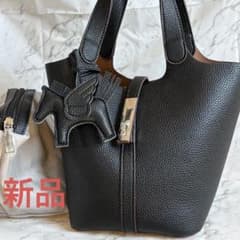 配送方法限定値引き★新品★高見えバッグ3点セット　馬チャーム　黒　シルバー金具