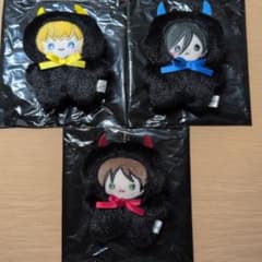 進撃の巨人 ぺたんこたぴぬい＆缶バッジ DEVIL ver.のサムネイル
