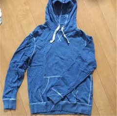 GU   パーカーのサムネイル