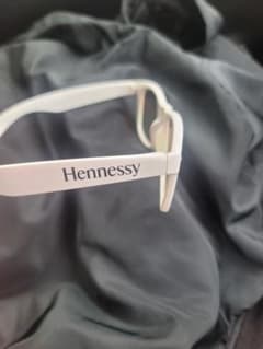 Hennessy ホワイトフレーム サングラスのサムネイル