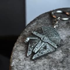 【未使用】スター・ウォーズ ミレニアム・ファルコン キーホルダー 【金属製】