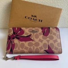 COACH ピンクリボン長財布cz326アウトレット品 COACH 長財布 リボン柄 ピンク 新品未使用 CZ326 - メルカリ