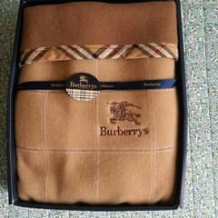 新品！未使用BURBERRY毛布ですのサムネイル
