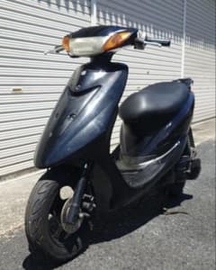黒 スクータ ジョグ 70cc実動車レストアのサムネイル