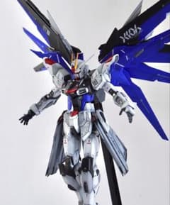 MG 프리덤 건담 ver2.0 완성품