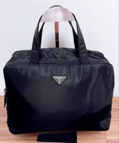 《美品》PRADA（プラダ）ナイロンー ハンドバッグ ブラック 黒のサムネイル