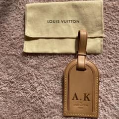 未使用に近い】ルイ・ヴィトン ネームタグ A.K刻印 ヌメ革 正規品