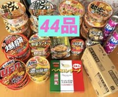 ゆ*り様 【カップ麺まとめ売り】★凄麺・爆盛バーレル★など44品セットのサムネイル