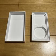 空箱　iPhone SEのサムネイル