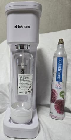 drinkmate 炭酸水メーカー 本体 ホワイト - メルカリ