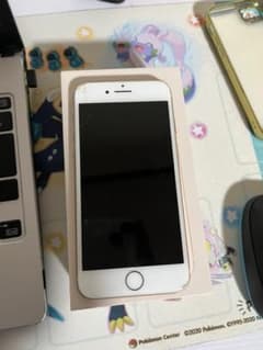 iPhone 8 Gold 256 GB Softbank版のサムネイル