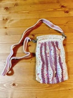 【ハンドメイド】ベージュ×ピンク なみなみ模様のスマホポーチ スマホショルダーのサムネイル