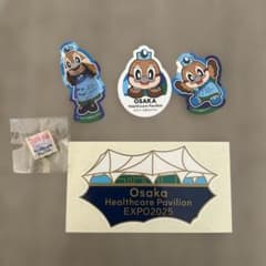 大阪関西万博 ヘルスケアパビリオン ステッカーとピンバッジ - メルカリ