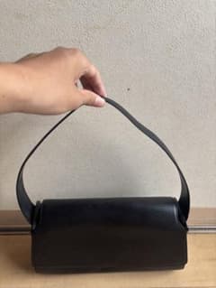 LOUIS VUITTON エピ ショルダーバッグ ブラックのサムネイル