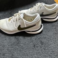 NIKE AIRzoom victory Tour 3 ワイドのサムネイル