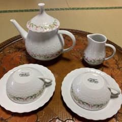 リモージュ  ジョルズ・ボワイエ ティーカップ＆ソーサー セットのサムネイル