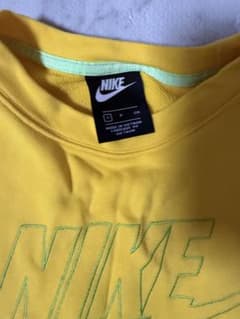 ✨美品✨NIKE クロップド丈 スウェット イエロー Sサイズのサムネイル