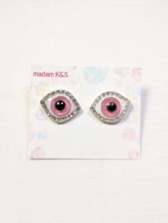 madam K&S イーブルアイモチーフ ビジュー ピアス ピンクのサムネイル