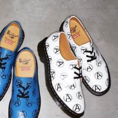 早い者勝ち！ supreme Dr.Martinのサムネイル