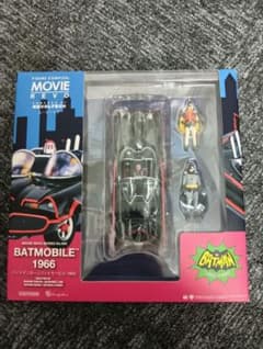 BATMOBILE 1966 海洋堂MOVIE REVOシリーズNo.005 - メルカリ