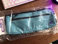 ポーチ　メカニカルキーボード用　Ducky Frozen Llamaのサムネイル