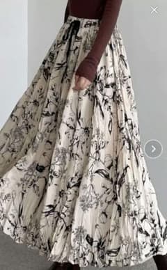 emi+ロングスカートのサムネイル