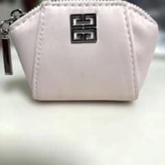 GIVENCHY ジバンシィ ノベルティ　AirPodsケース　ポーチ ピンクのサムネイル