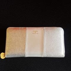 シルバーキラキラ長財布VIVAYOU⭐のサムネイル