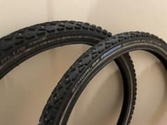 【ジャンク】シュワルベ WINTER PLUS 20' 406タイヤのサムネイル